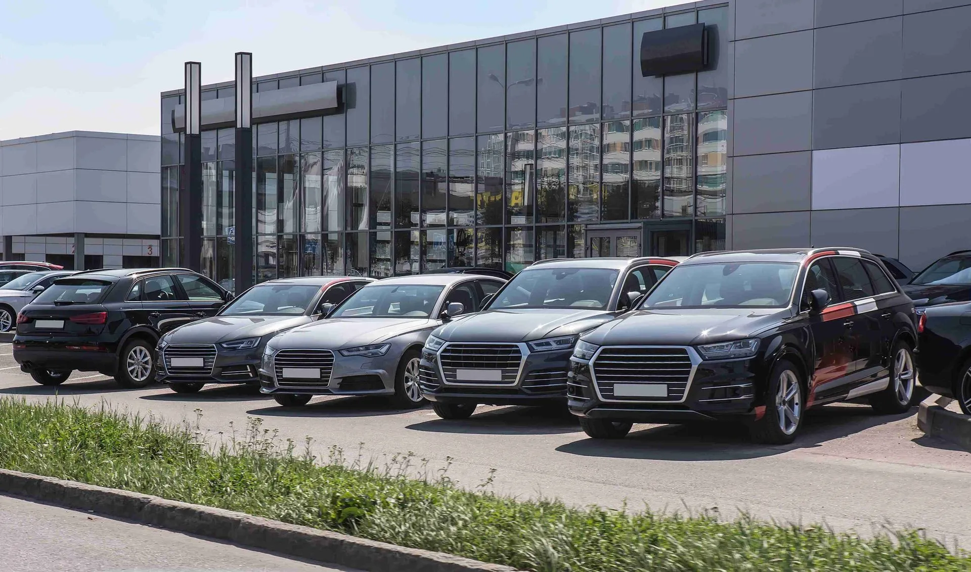 Dealership lot stocked with private-party acquired inventory
